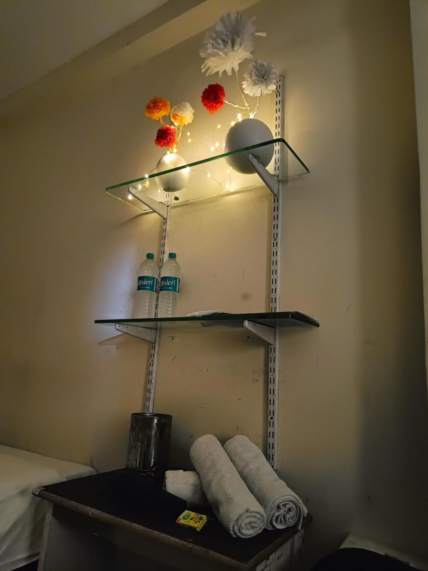 Hotel S Tower Uddzsaín Kültér fotó
